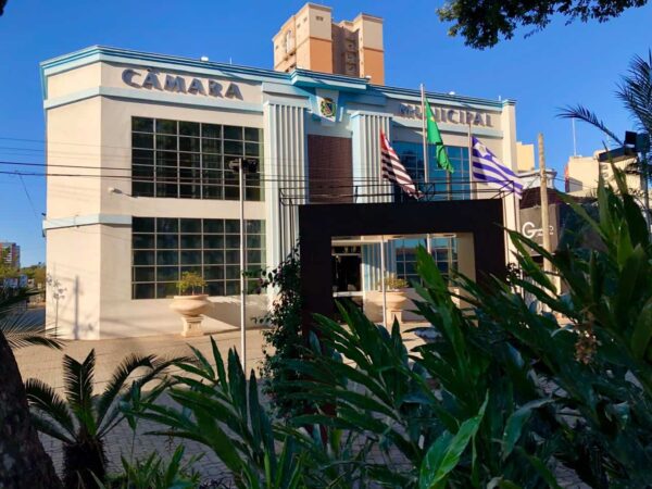 Câmara de Araçatuba devolve mais R$ 1,2 milhão do duodécimo à Prefeitura