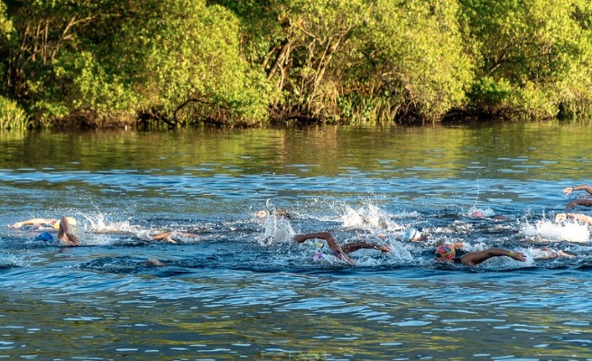 Bertioga recebe número recorde de nadadores para Mega Maratona Aquática