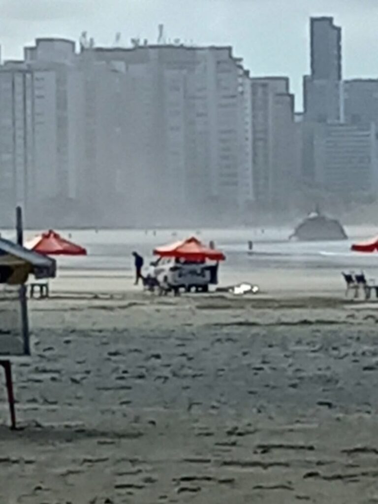 Corpo de homem é encontrado em faixa de areia da Praia do Itararé