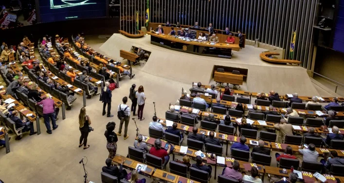 Heródoto Barbeiro: “Confronto no Congresso”