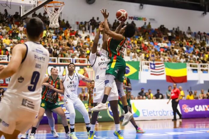 São José é eliminado e dá adeus à LBF após derrota para o Sampaio Basquete