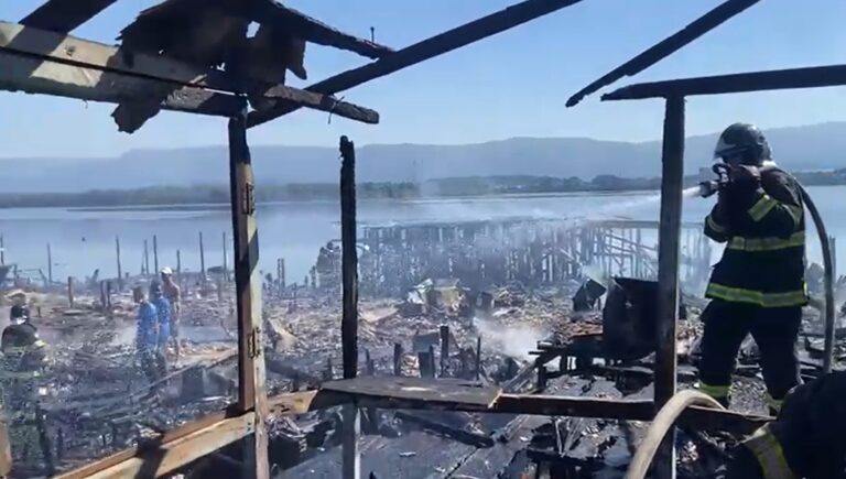 Governo de São Paulo anuncia pacote de medidas para vítimas de incêndio em Santos
