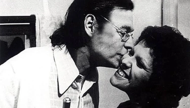 Justin Bieber faz post com “Águas de Março”, clássico gravado por Tom Jobim e Elis Regina