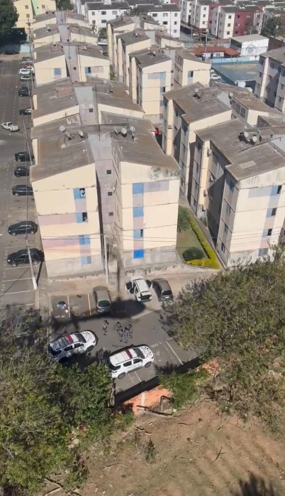 Assalto em casa no Parque Jambeiro termina com perseguição policial e carro recuperado