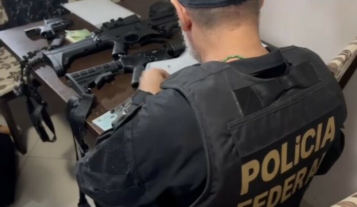 Operação da PF mira tráfico internacional e cumpre mandados na RMC