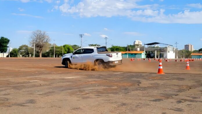 prefeitura-de-aracatuba-promove-curso-de-direcao-defensiva-para-empresa-de-tecnologia Foto: Reprodução