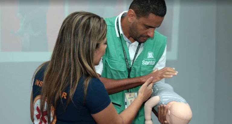 Samu de Santos capacita agentes comunitários em curso de primeiros socorros