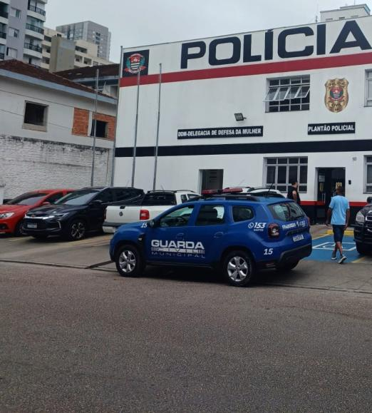 Suspeito de assassinato com facadas na Praia Grande é preso em Santos