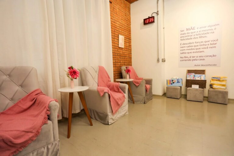 Salas de amamentação na CPTM e Metrô viram refúgio para mães em trânsito