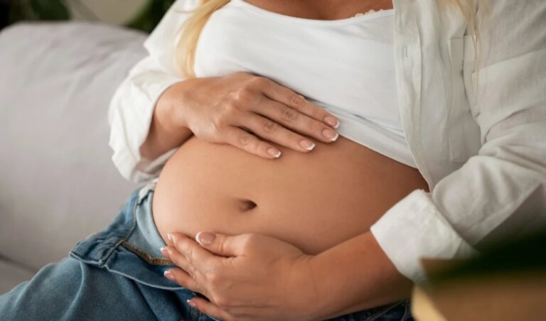 Sangramento na gravidez: o que é esperado e o que exige atenção médica imediata