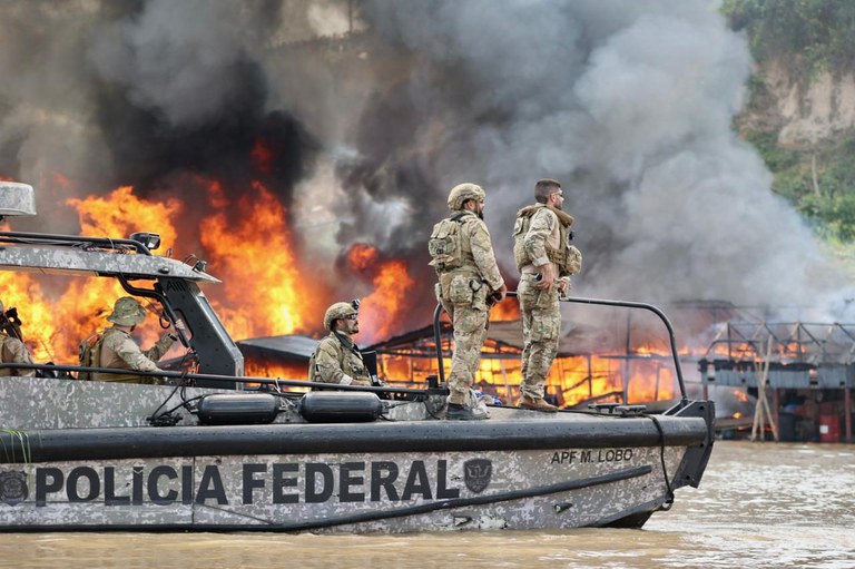Operação da Polícia Federal no rio Madeira | Foto: Divulgação/PF