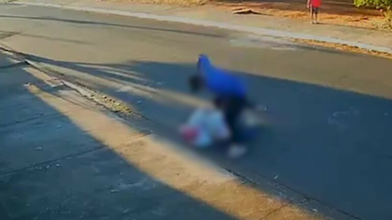 Câmeras mostram violência brutal contra idoso de 70 anos em Mogi Guaçu, registrado por familiares."