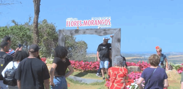 "A Fazenda" chega à Festa de Flores e Morangos de Atibaia com estande temático