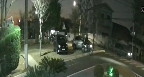 Criminosos furtam moto em menos de um minuto no Jardim Ipaussurama