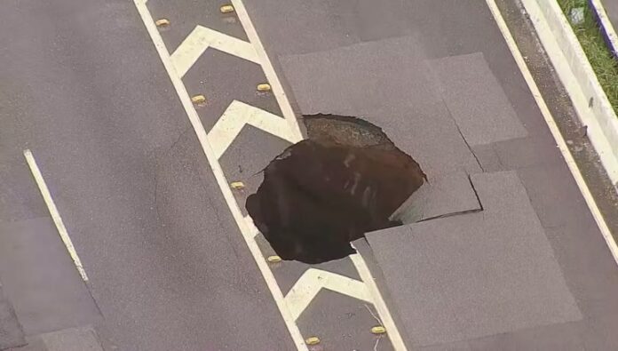 Cratera na marginal Tietê | Foto: Reprodução