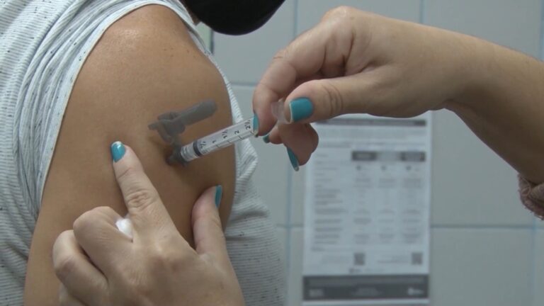 Ribeirão Preto amplia vacinação contra HPV para adolescentes de 15 a 19 anos