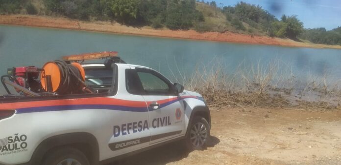 Bombeiros buscam por jovem que desapareceu em represa de Igaratá