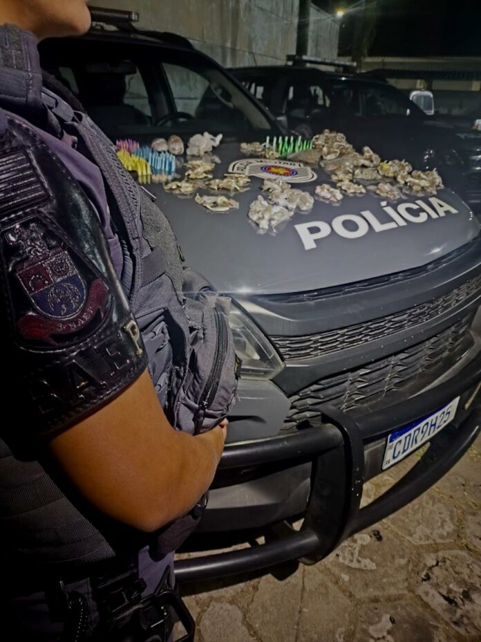 Homem é preso por tráfico de drogas em Jambeiro