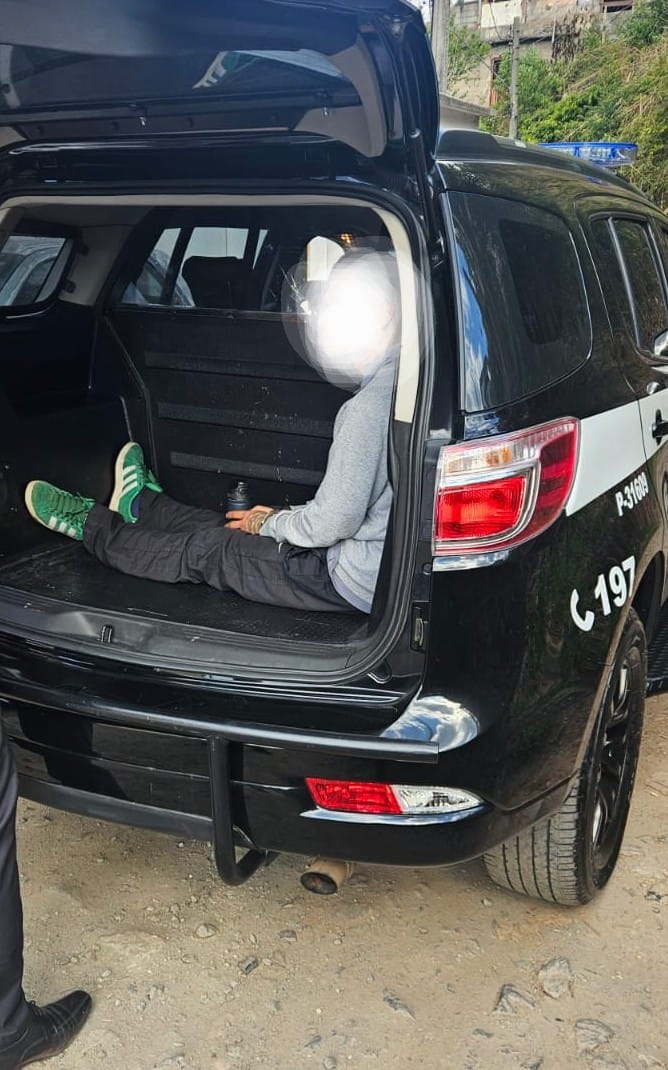 Jovem é preso em Campos do Jordão suspeito de vender drogas pelas redes sociais