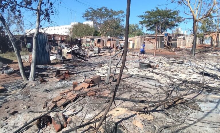 Prefeitura se manifesta após incêndio atingir comunidade da zona Norte de Ribeirão Preto