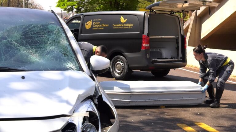 Pedestre morre ao ser atropelada na Av. Bandeirantes