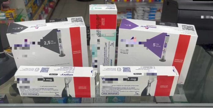 Dois homens são presos por roubo a farmácia no Cambuí