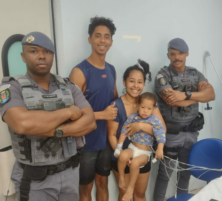 Policiais militares salvam bebê de 2 anos que engasgou e ficou sem respirar em Campinas