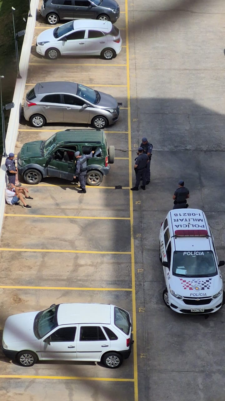 Homem tenta atropelar ex em Campinas; entenda