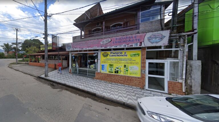 Policial militar atira contra homem que invadiu restaurante de sua esposa em Ubatuba
