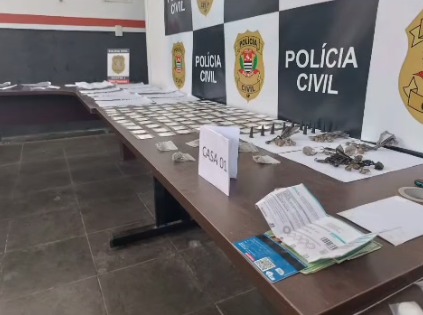 Polícia desarticula dois 'apartamentos bomba' usados pelo tráfico em Pindamonhangaba