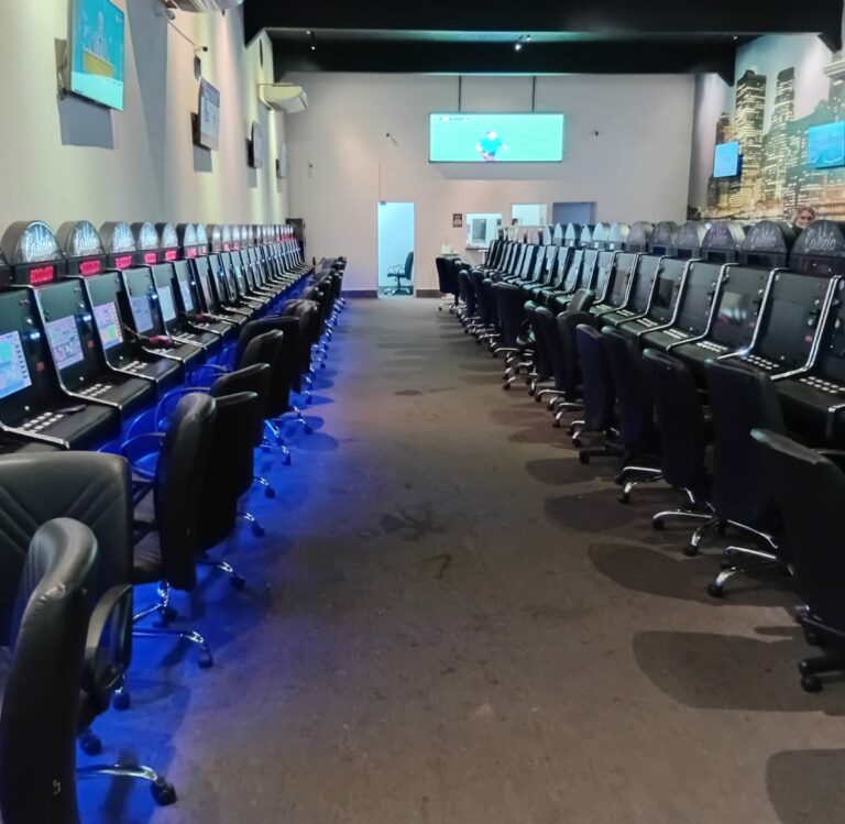 Polícia fecha bingo clandestino de luxo ao lado da Torre do Castelo em Campinas