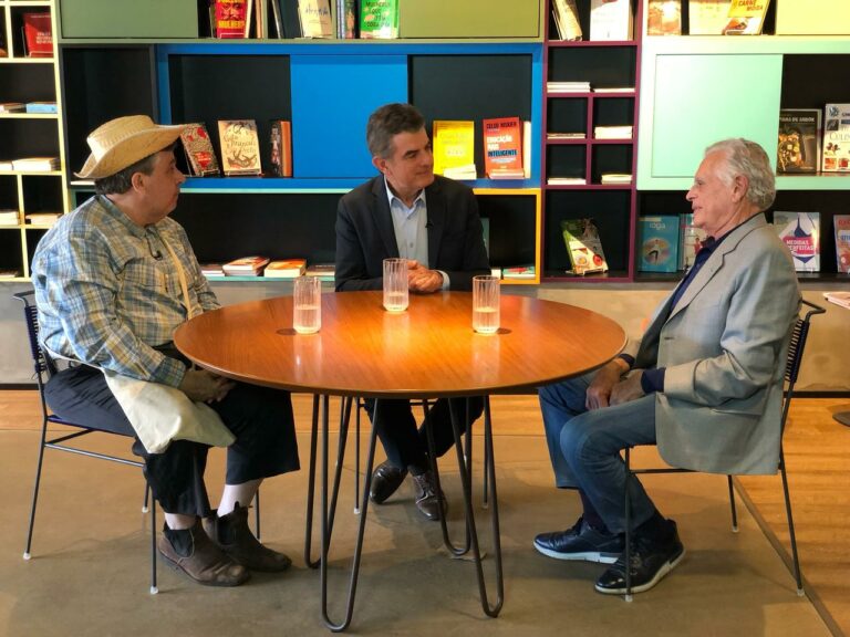 Humor e jornalismo se unem em novo programa da TH+TV