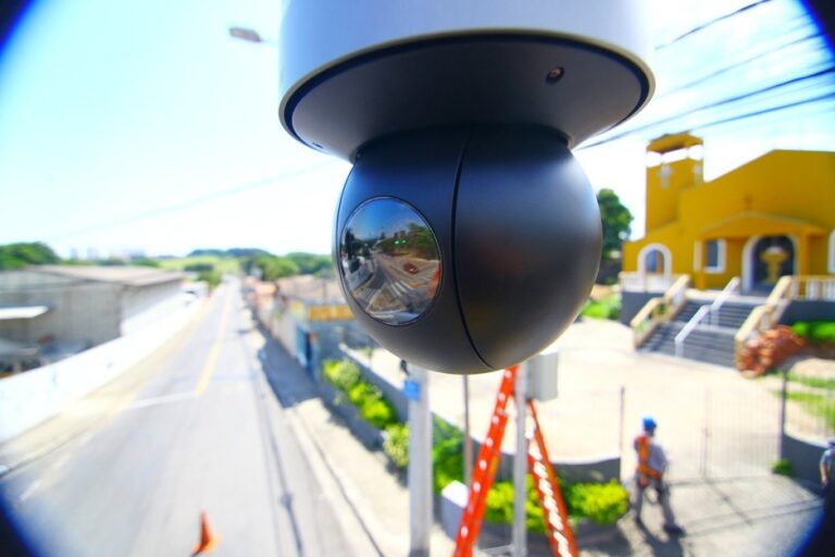 Quatro foragidos da Justiça são capturados após reconhecimento facial em São José dos Campos