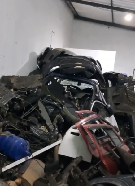 PM flagra desmanche de veículos e prende suspeito em São José