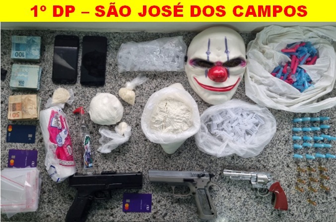 Polícia Civil prende homem por tráfico de drogas e apreende R$ 11,7 mil em São José