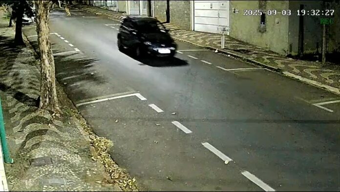 Após ataque à Procuradoria, rádio tradicional de Araras é alvo de tiroteio; Polícia Civil investiga se há ligação entre os casos.