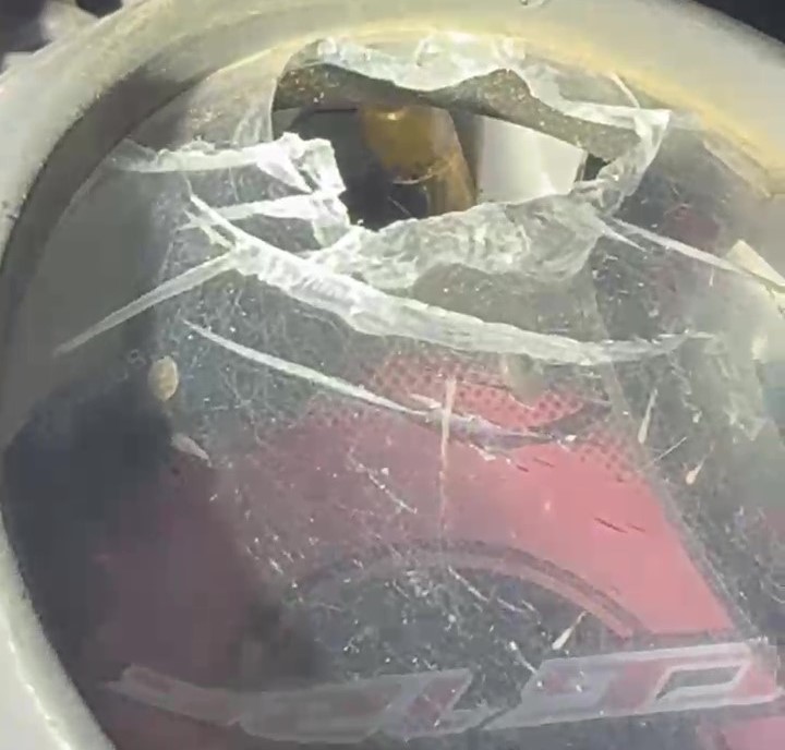 bala fica alojada em painel da moto após tentativa de assalto no interior de São Paulo