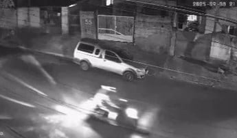 Jovem é assaltada e tem moto levada por suspeito.