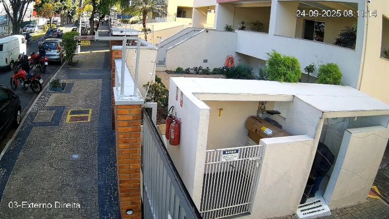 VÍDEO: Vidraceiro tem moto furtada enquanto prestava seriço em Campinas