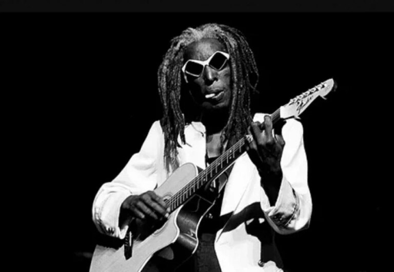 A importância de Itamar Assumpção para a música brasileira em 10 fatos sobre o artista