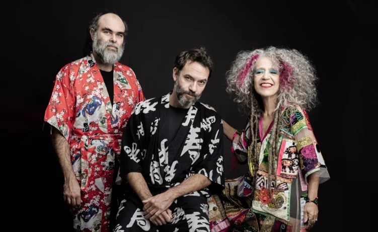 Alzira E lança o ‘Show Senhora do Tempo’ em São Paulo