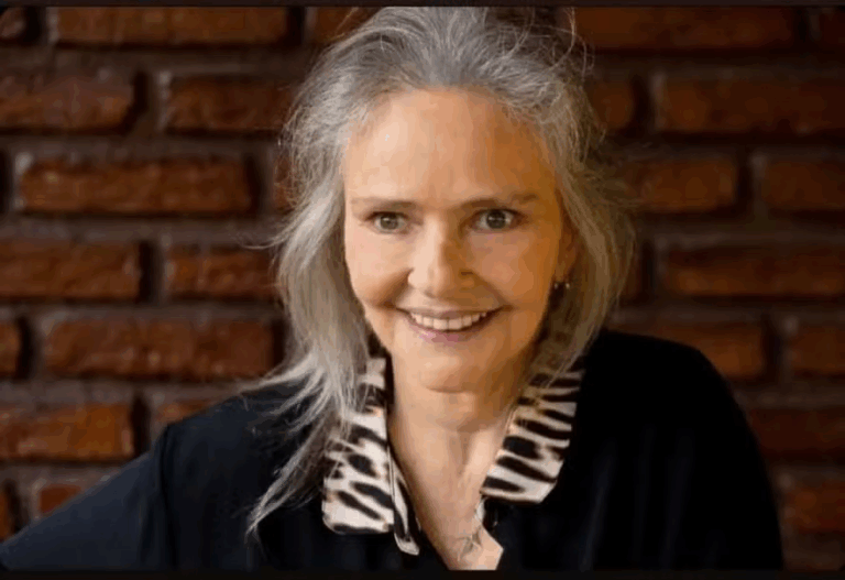 Relembre a trajetória de Angela Ro Ro, que morreu aos 75 anos