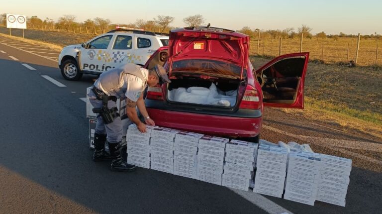 Polícia apreende R$ 52,5 mil em mercadorias sem nota fiscal em rodovia de Caiuá