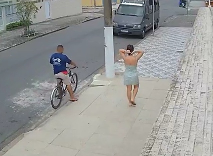 Homem é preso após assaltar mulher no bairro Aparecida, em Santos; VÍDEO