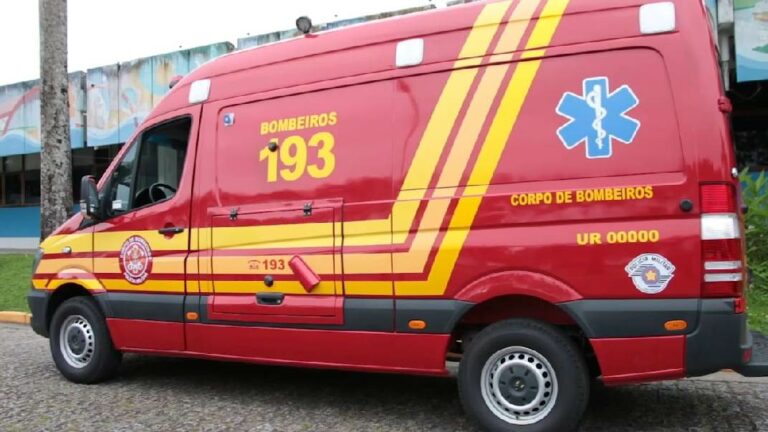 Ciclista fica ferida após ser atingida por carro em São José