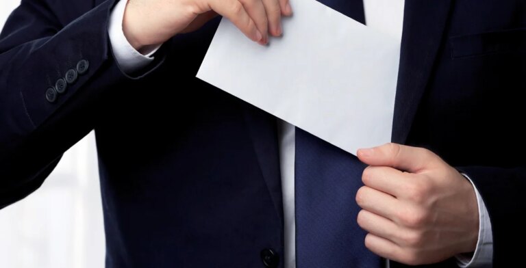 Heródoto Barbeiro: “Por debaixo dos panos”