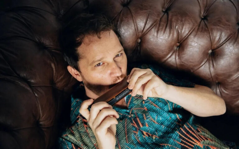 Jazz no Galpão, de São José, recebe gaitista Gabriel Grossi em apresentação gratuita