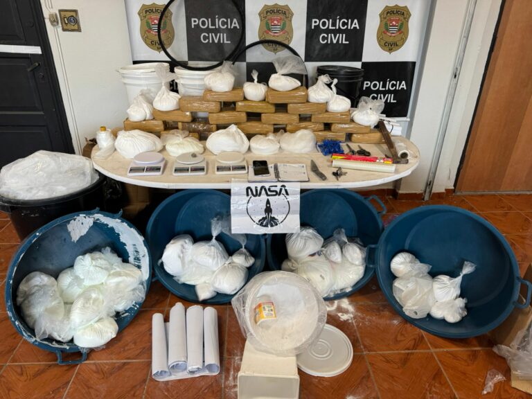 Centro de refino de drogas é desmantelado no Perequê, em Guarujá; uma pessoa foi presa