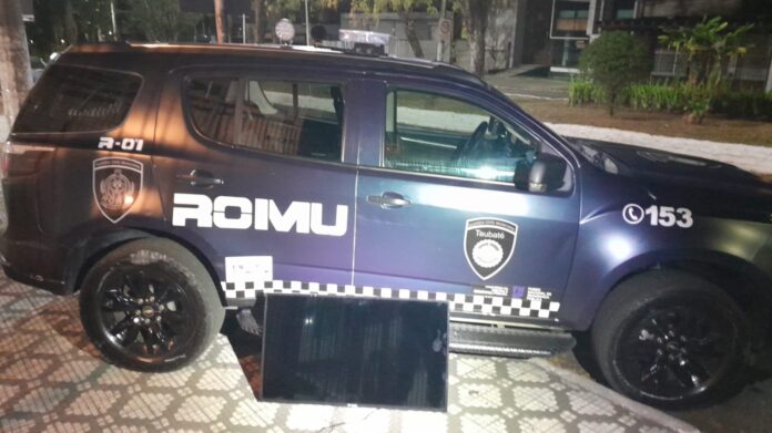 VÍDEO: Homem é preso após tentar furtar televisão de escola municipal em Taubaté