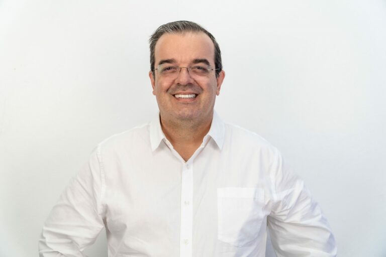 Marcelo Vilares tem aprovação de governo de 56,4% dos eleitores de Bertioga, segundo pesquisa Badra